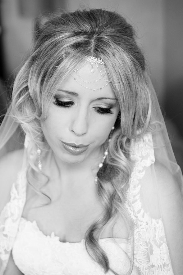Wedding smokey makeup and bridal hair in a hair down hairstyle for a bride. By Pam Wrigley wedding makeup artist and bridal hair stylist, London.