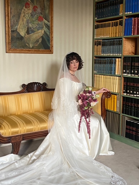 Curly wedding hairstyles for curly girl brides. Natural curl hairstyling by Pam Wrigley
