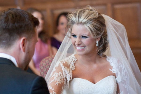 wedding day schedule. Natural wedding makeup and soft relaxed low bun hairstyle for a bride. Created by Pam Wrigley bridal hairstylist and wedding makeup artist, Berkshire and Surrey.