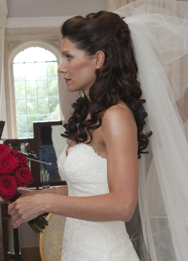 Wedding vintage makeup and bridal hair in a half up hairstyle. By Pam Wrigley wedding makeup artist and bridal hair stylist London. Bridal hairstylist in Buckinghamshire at Notley Abbey