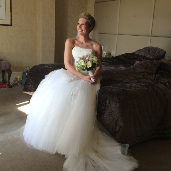 Natural bridal makeup and hair down bridal hairstyles for brides with short hair. Plus makeup by wedding makeup artist and bridal hair stylist Pam Wrigley in Richmond.