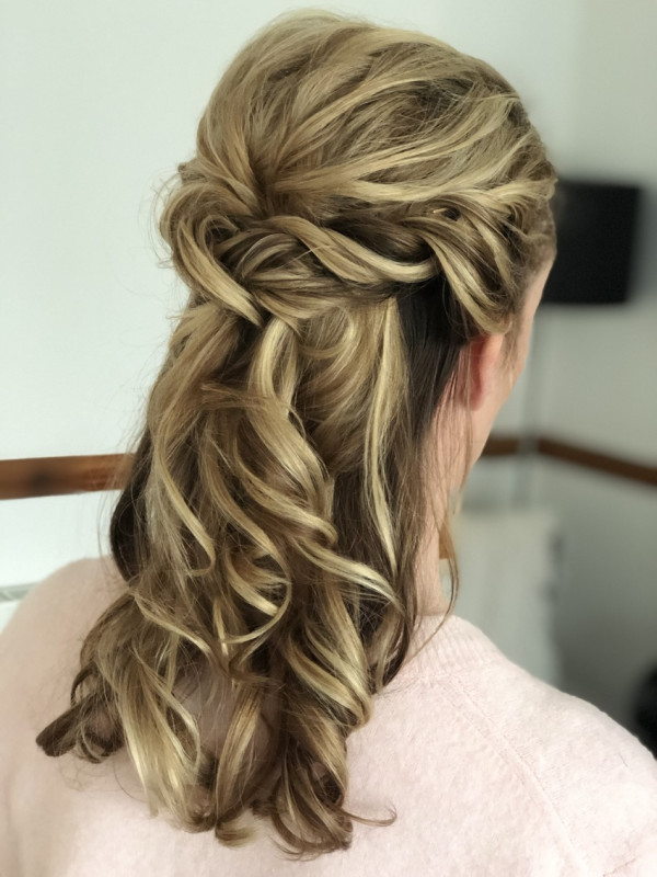half up soft curls bride wedding bridal hair