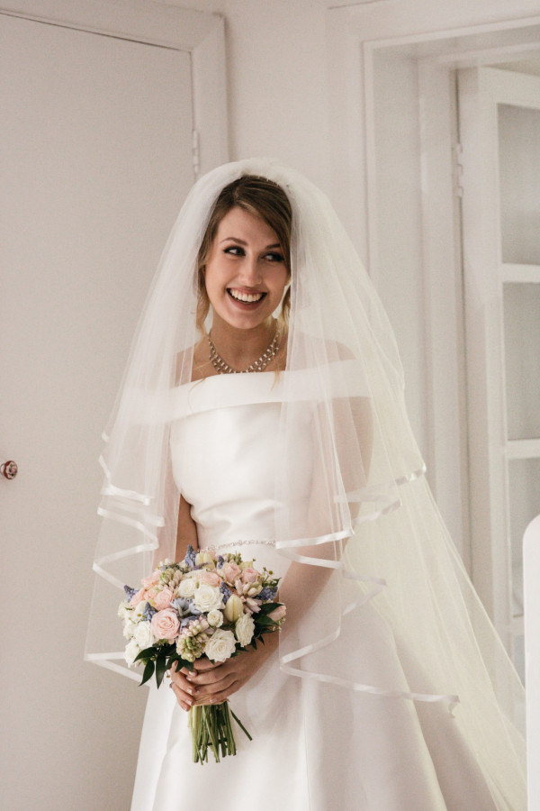 soft smoky bridal wedding makeup and hair by Pam Wrigley London Surrey individual lashes lash extensions