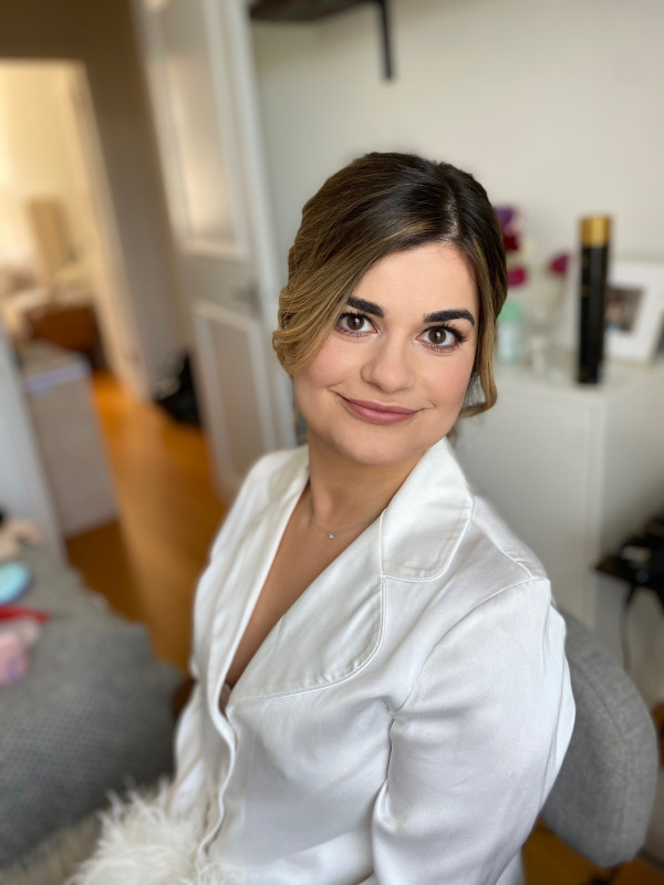 sultry smokey wedding makeup bridal hair style and bridal hairstyles by Pam Wrigley. Long Lasting Wedding Makeup